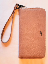 Ladies Leather Roots Wallet 