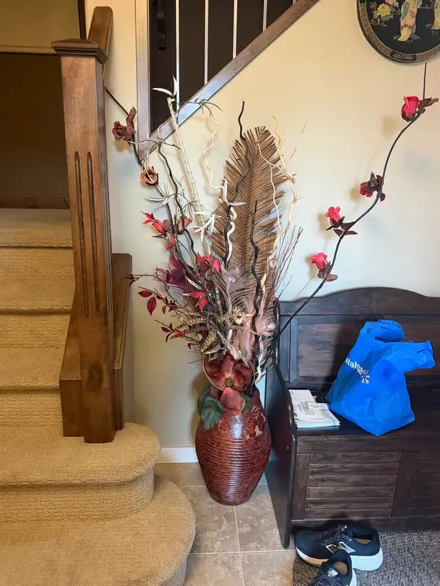 Decorative Vauses, some home decor in Home Décor & Accents in Calgary - Image 2