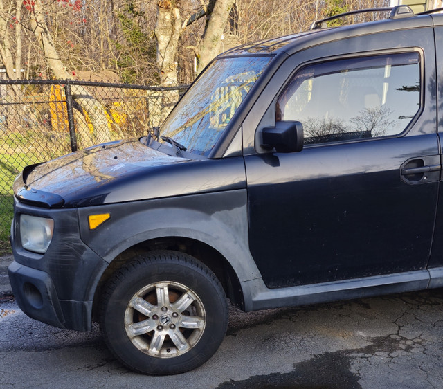 2005 honda element in Cars & Trucks in Dartmouth