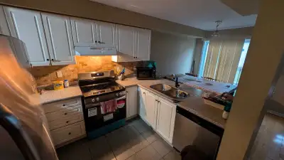 Private Bedroom with kitchen and washroom near sqare one mall