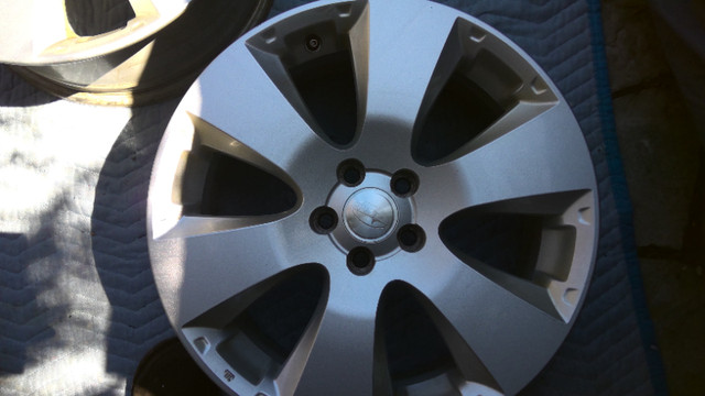 17" SUBARU AALLOY RIMS (OEM) 2 sets-PRISTINE condition in Tires & Rims in Ottawa - Image 2