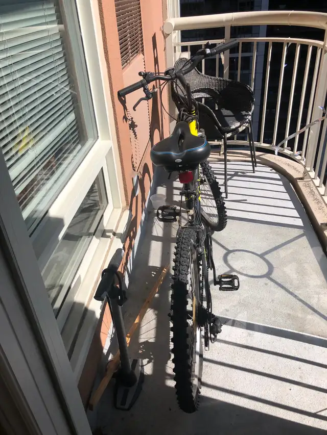 Columbia “Mecca” Full-Suspension Mountain Bike — 21 Speed