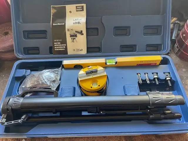 Laser Level in Hand Tools in Windsor Region - Image 2