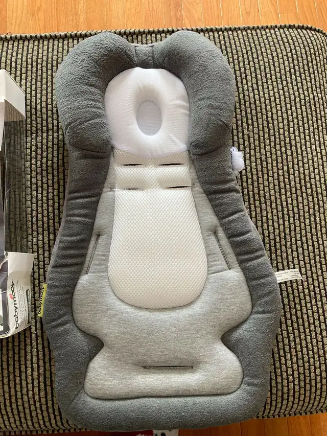 New born insert by babymoov  in Other in London - Image 5