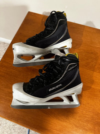 Bauer Supreme youth goalie skates (size 3.5)