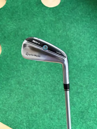 For Sale: TaylorMade SIM UDI Loft: 18 degrees Flex: Extra Stiff Shaft: Mitsubishi Diamana Thump Hybr...