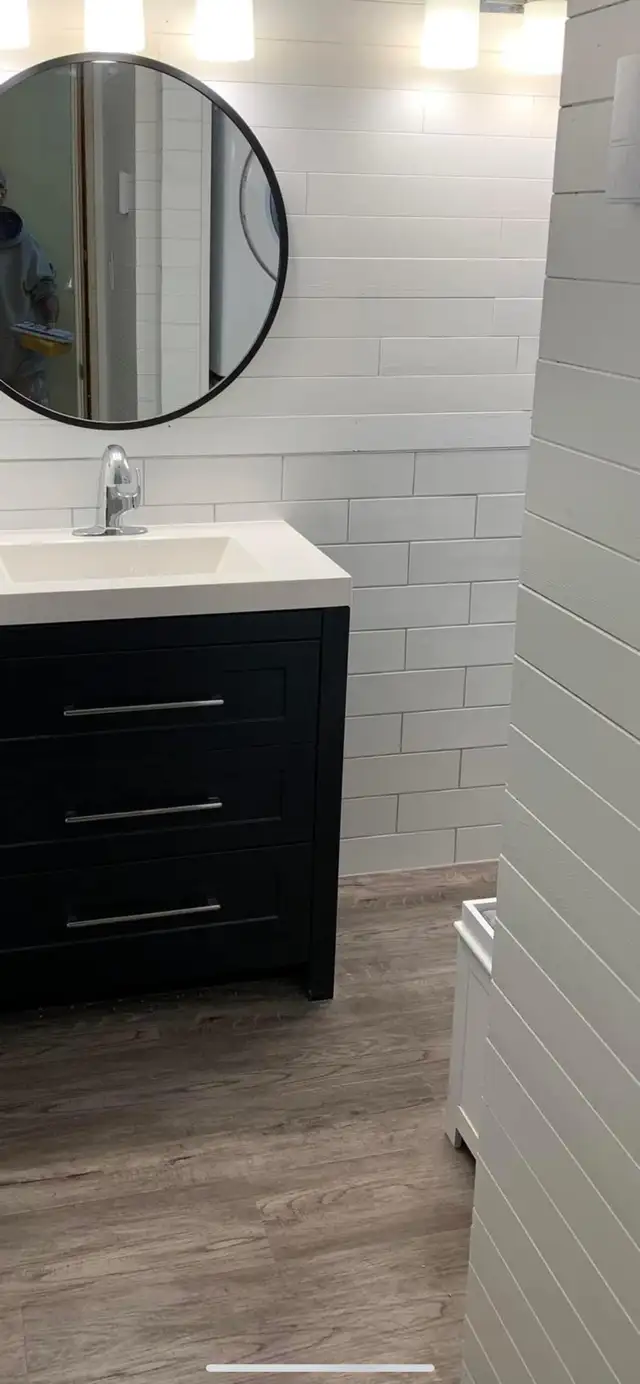 Red Seal Floor Installer/tile setter for hire in Flooring in Kamloops - Image 7