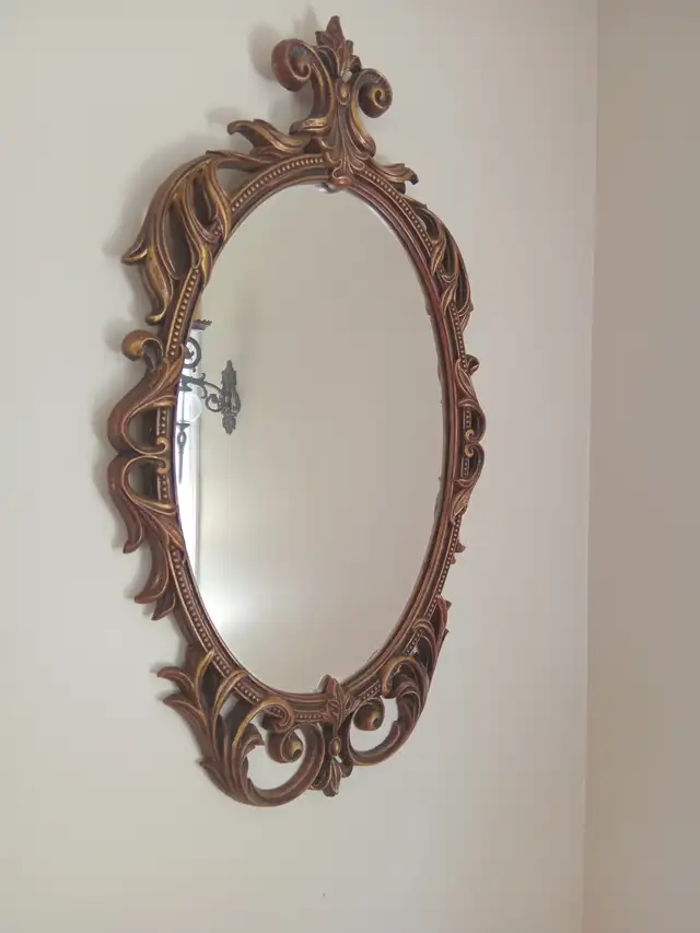 Vintage 1970s Ornate Hollywood Regency Plastic Frame Mirror in Arts & Collectibles in Calgary - Image 3