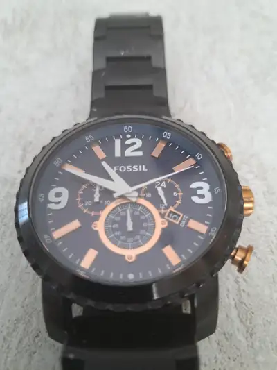 MONTRE FOSSIL POUR HOMME. M, View more