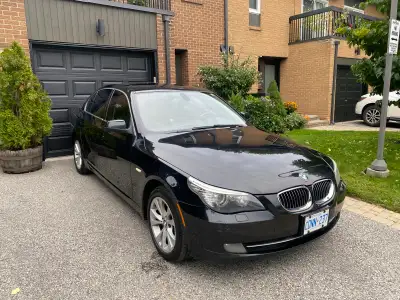 Black with heated and powered black leather seats. 3L straight six twin turbo engine(N54) with 300 h...