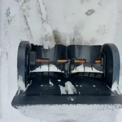 SNOW THROWER,  ELECTRIC 12.5 INCHES HAUSSMAN BRAND