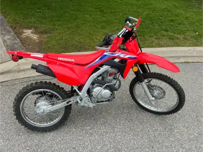 2022 Honda crf125fb This was my sons bike but it out grew him $4000 non negotiable the bike is very...