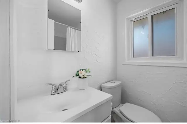 3 bedroom semi for rent in Long Term Rentals in Kitchener / Waterloo - Image 8