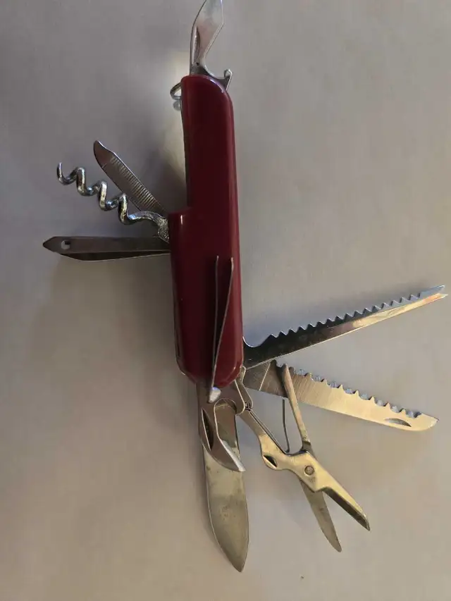 Multifunction Knife in Hand Tools in Mississauga / Peel Region - Image 9