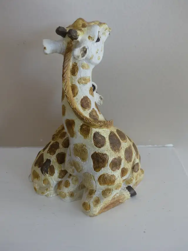 JAIMY Giraffes in Arts & Collectibles in Delta/Surrey/Langley - Image 4
