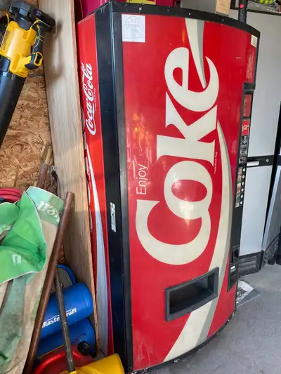 1980’s Coke machine (Model: V264-148) - gets ice cold. Does not currently vend, but vending motors w...