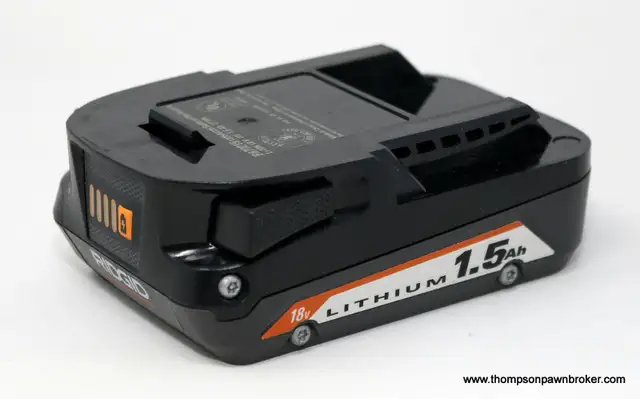 RIDGID R870015 18V 1.5Ah BATTERY in Other in Hamilton - Image 2