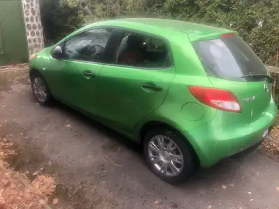 Mazda 2 2011 103000 km Manuelle Appel téléphonique seulement