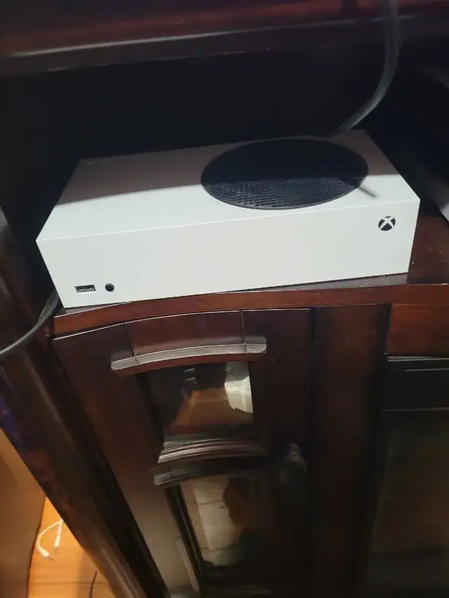 selling xbox never play it64379842526849120