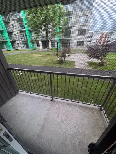 Cession de bail – Disponible avant le 28 juillet (Urgent) Bonjour, Je cède mon studio situé à Sainte...