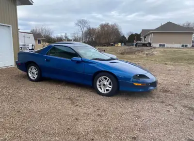 For Sale: 1996 Chevrolet Camaro V6 - Only 75,000 km - $9,500 CAD Up for sale is a beautiful 1996 Che...