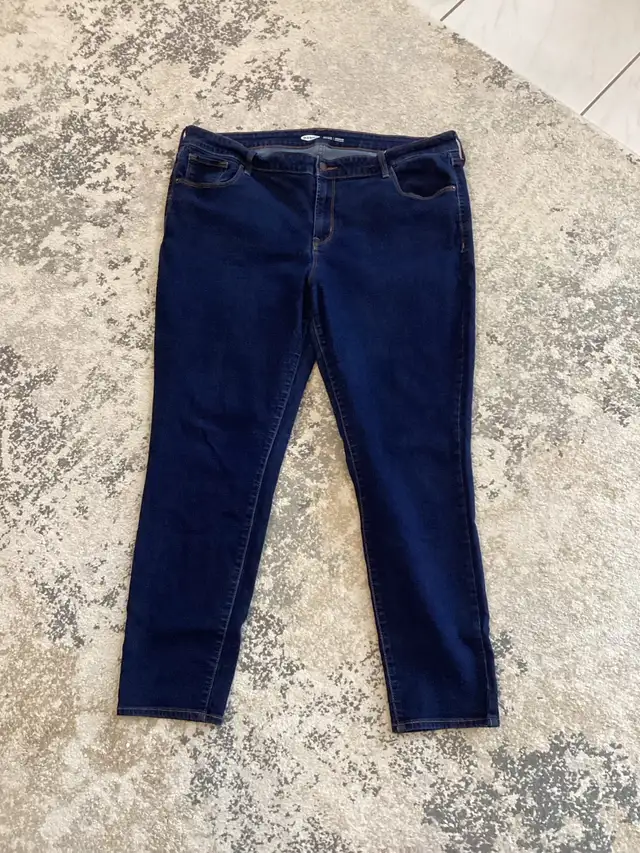 Women’s Plus Size Old Navy Jeans x2 - size 18 in Women's - Bottoms in Oshawa / Durham Region - Image 6
