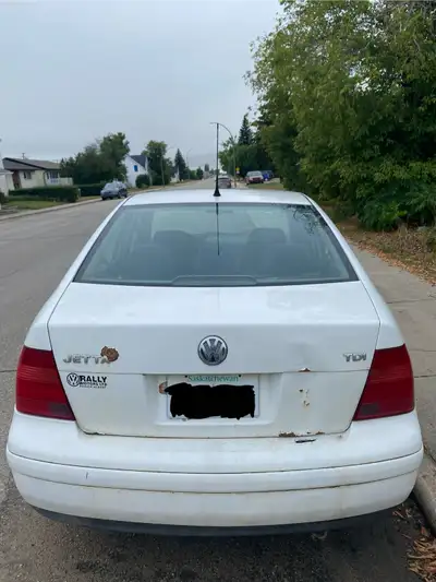 2000 vw Jetta TDI for sale. Runs and drives, but needs brakes soon. It’s sask platable. Other minor...