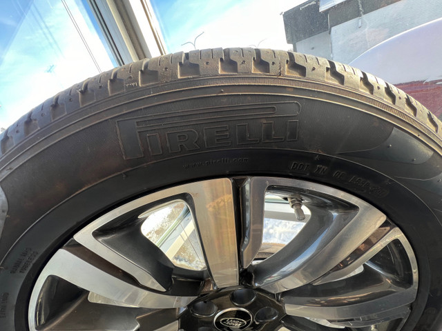 235 55 19 Pirelli All season tires on LandRover rims in Tires & Rims in Winnipeg - Image 2