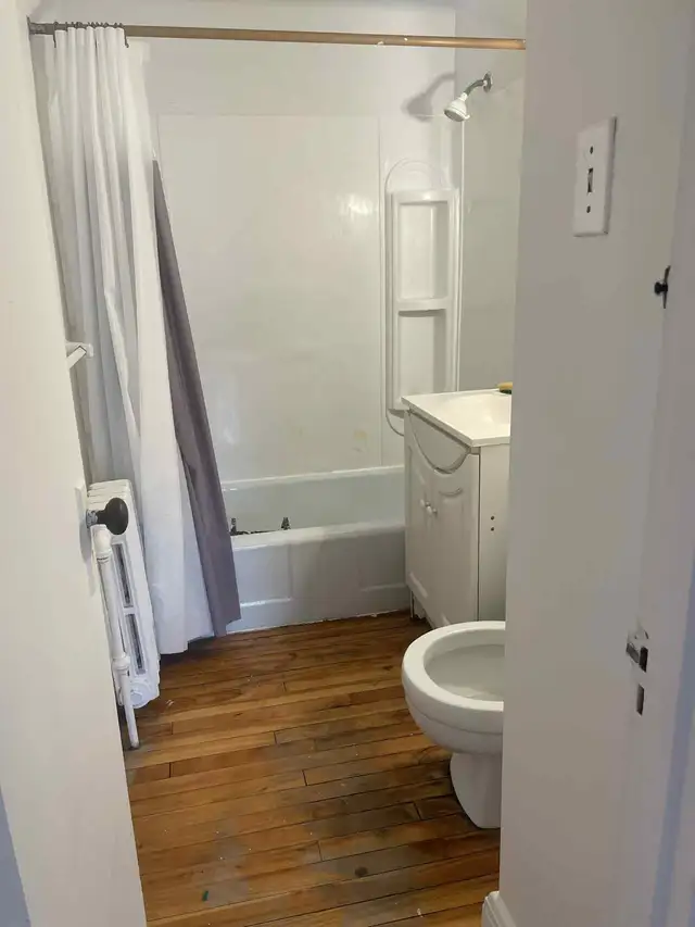 room for rent in Room Rentals & Roommates in Sherbrooke - Image 2