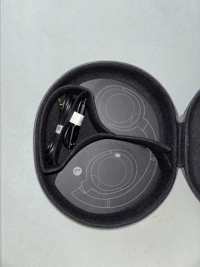 Sony Ult Wear63010223257089124