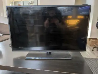 32" LED TV, View more