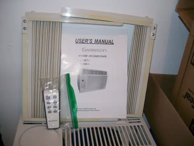 AIR CLIMATISER DE FENETRE PARFAITE CONDITION MARQUE GARRISON in Heaters, Humidifiers & Dehumidifiers in Shawinigan - Image 6