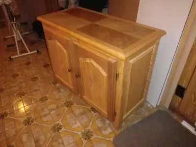 Meuble en bois polyvalent, View more