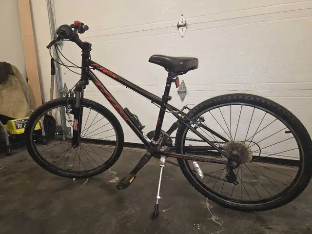 KHS 24-inch Mountain Bike in Mountain in Moncton - Image 10