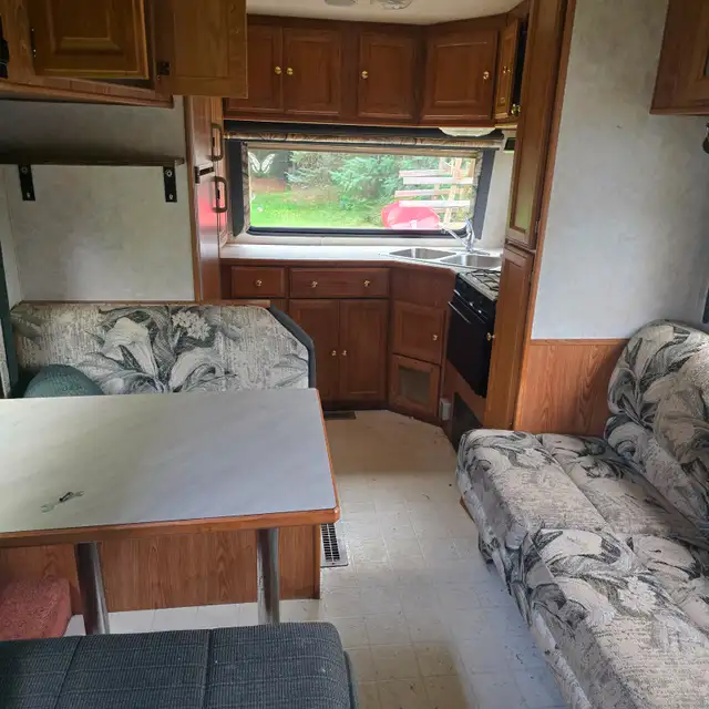 2000 Frontier 5th wheel in Travel Trailers & Campers in Comox / Courtenay / Cumberland - Image 10