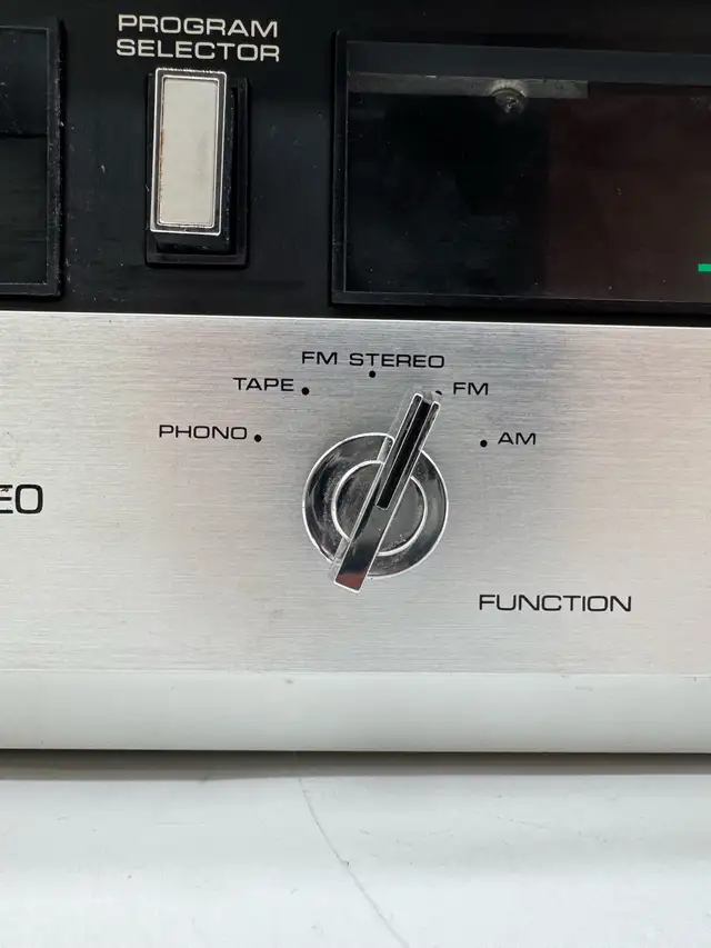 Sanyo DXL5480 Vintage AM/FM Stereo Receiver Quad 2/4 Channel in Stereo Systems & Home Theatre in City of Toronto - Image 4