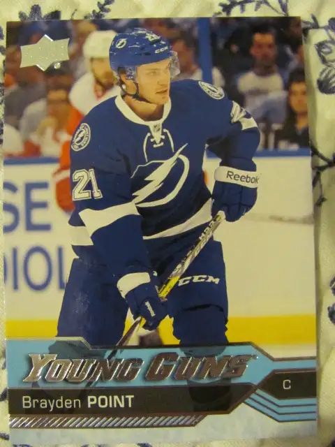 2016 Upper Deck Connor McDavid Tin Box in Arts & Collectibles in Edmonton - Image 5