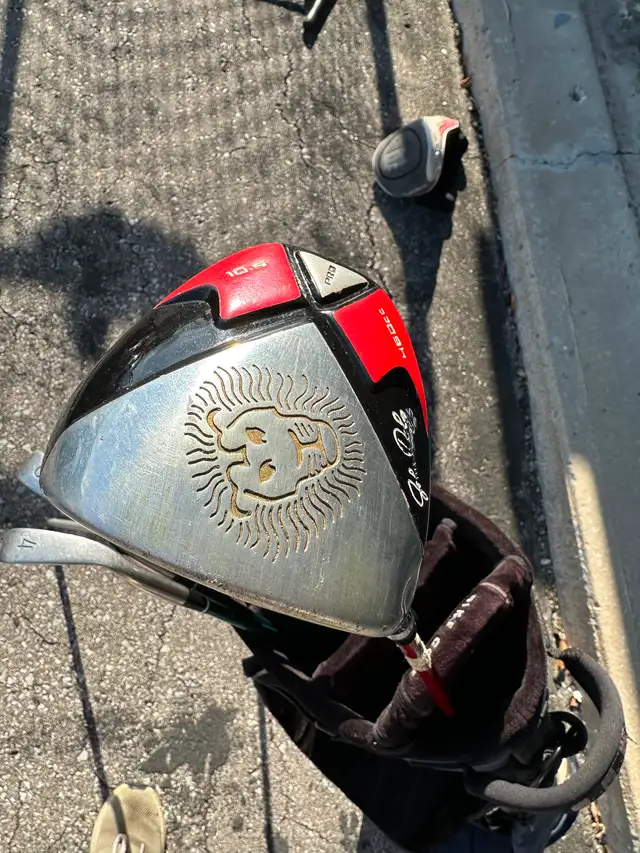 Pro Gear Left handed golf clubs. Mint in Golf in Oshawa / Durham Region - Image 3
