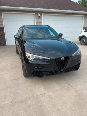 2019 Alfa Romeo Stelvio Sport