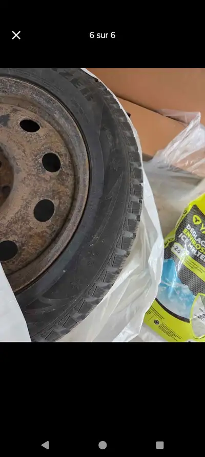 Bonjour à tous! Ma transmission de voiture m'a lâché, alors mes pneus ne fit pas sur ma nouvelle voi...