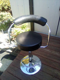 bar stool black vinyl and chrome