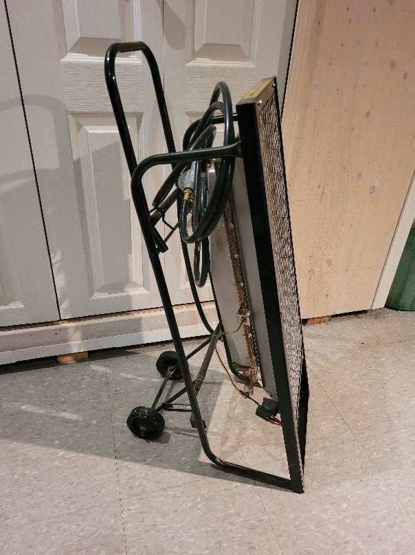 Portable Outdoor Patio Heater in Patio & Garden Furniture in Oakville / Halton Region - Image 2