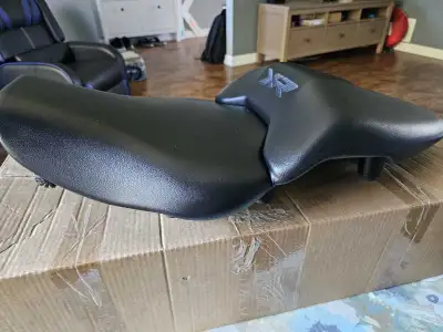 Fits 2024 S1000XR and newer No longer have motorcycle so don't need the seat...In perfect condition...