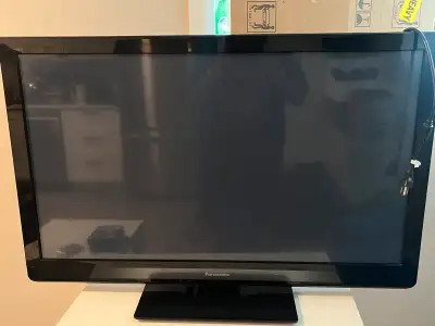 Panasonic 42” Plasma TV (TC-P42S30) – Works Great – $50, View more