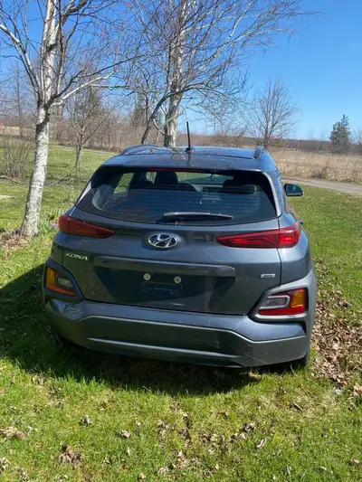 2020 hyundai Kona 110,000k parts car message with best offer