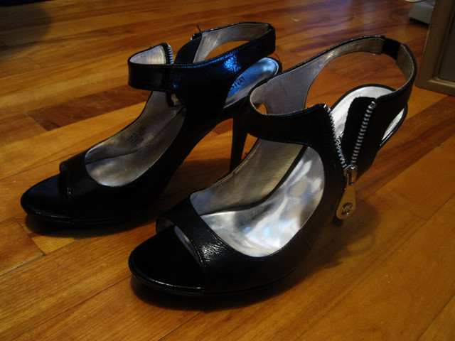 30$ - Michael Kors Souliers Femmes Gr 8 1/2 M / Womens Shoes dans Femmes - Chaussures  à Ville de Montréal - Image 2