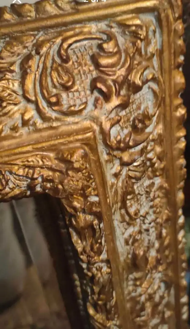 Vintage Rectangular Guided wooden stuccoed mirror in Home Décor & Accents in City of Toronto - Image 3