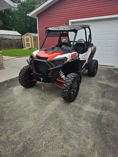 Back for sale as buddy could not get financing. This unit is super clean, meticulously dealer only m...