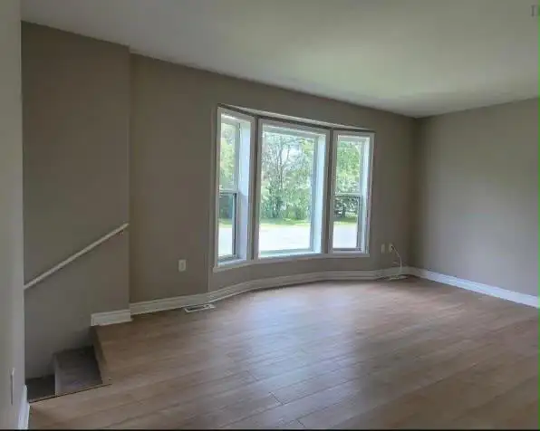 Great Townhouse in Excellent Location 