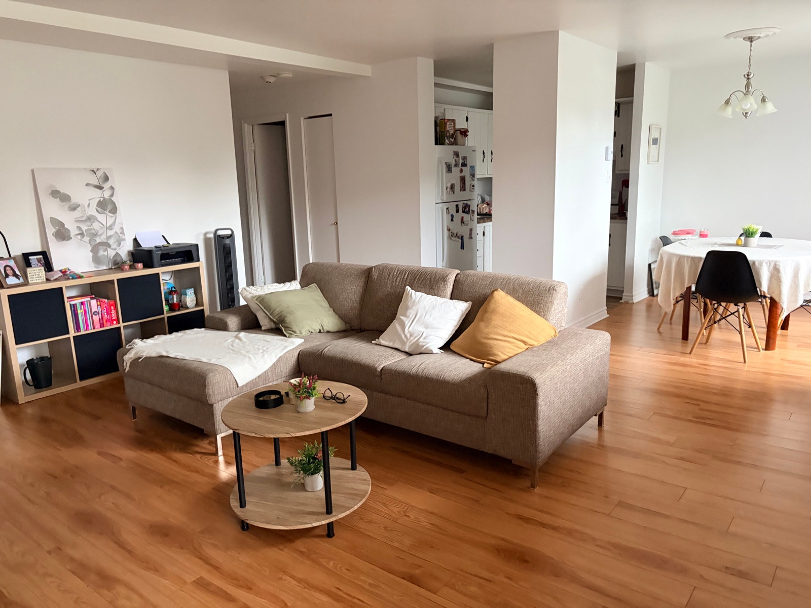 2-BEDS 1-BATH APARTMENT – LEASE TRANSFER IN DORVAL WEST ISLAND — photo 1